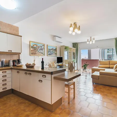 아파트 Penthouse Parque Santa Catalina- Ruvimag 라스팔마스